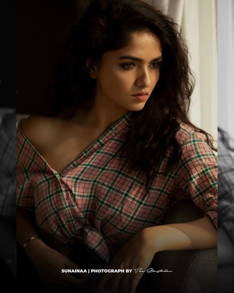 ctress Sunainaa's Mixed Latest Stills ..!