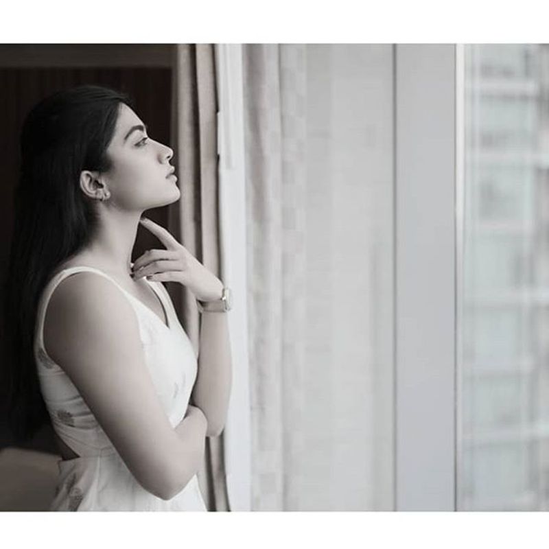 Actress Rashmika Mandanna's Dazzling Color Full Photo Gallery ..!