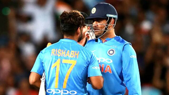 CWC 2019: Farokh Engineer bats for Pant, leaves retirement decision to Dhoni CWC 2019: Farokh Engineer bats for Pant, leaves retirement decision to Dhoni