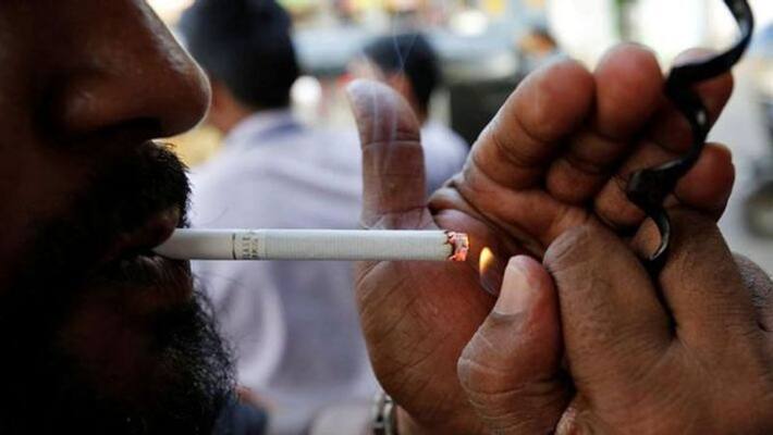 actor ram have cigarett in public place actor ram have cigarett in public place