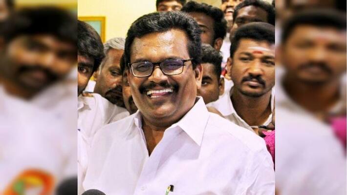 ttv dinakaran vs thanga tamil selvan ttv dinakaran vs thanga tamil selvan