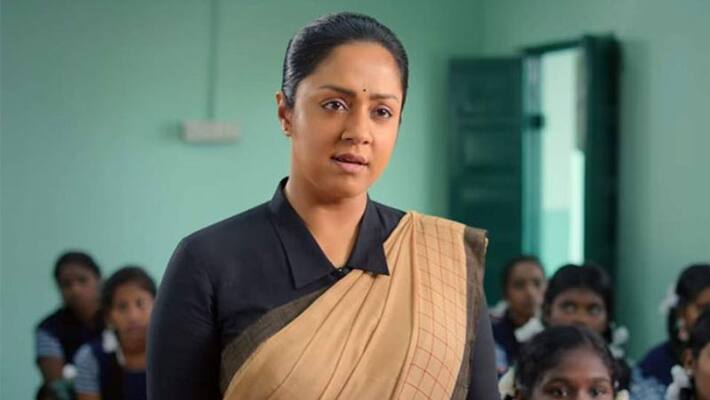 caught 10 Poisson snake in jyothika said tanjour government hospital caught 10 Poisson snake in jyothika said tanjour government hospital