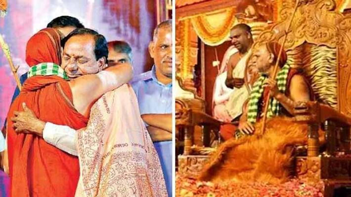 telangana cm kcr performs pushpabhishekam to swarupananda swami telangana cm kcr performs pushpabhishekam to swarupananda swami