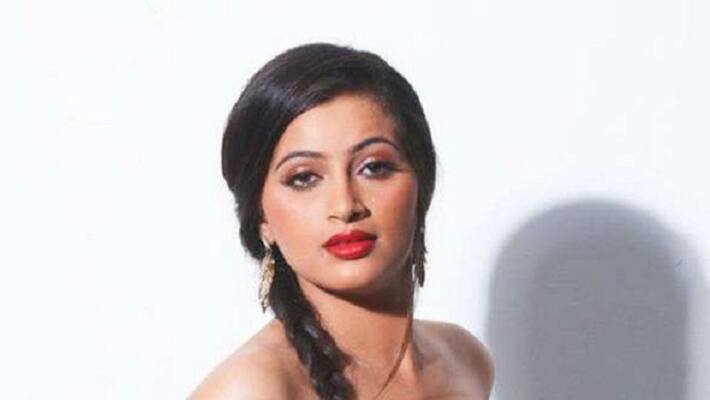 actress mp navneet kaur got corona positive actress mp navneet kaur got corona positive