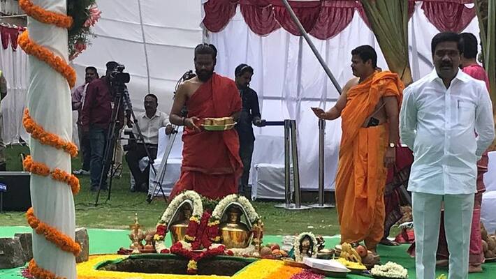Telangana CM KCR lay foundation stone for new Secretariat, Assembly Telangana CM KCR lay foundation stone for new Secretariat, Assembly