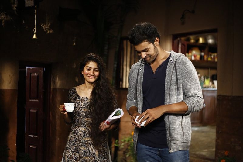 వరుణ్ తేజ్ - సాయి పల్లవి (ఫిదా)