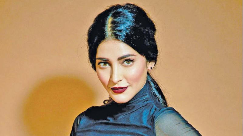 Shruti Haasan Hot Gallery..!