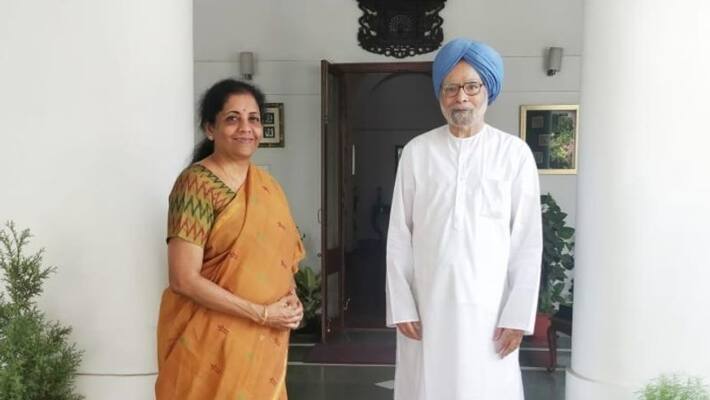 Union Minister Nirmala Sitharaman Meets Manmohan Singh Union Minister Nirmala Sitharaman Meets Manmohan Singh