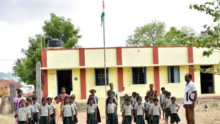 Should students come to school on Pongal day ..? Senkottaiyan sudden announcement Should students come to school on Pongal day ..? Senkottaiyan sudden announcement