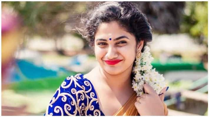 actress kasthuri tweets about big boss season3 actress kasthuri tweets about big boss season3