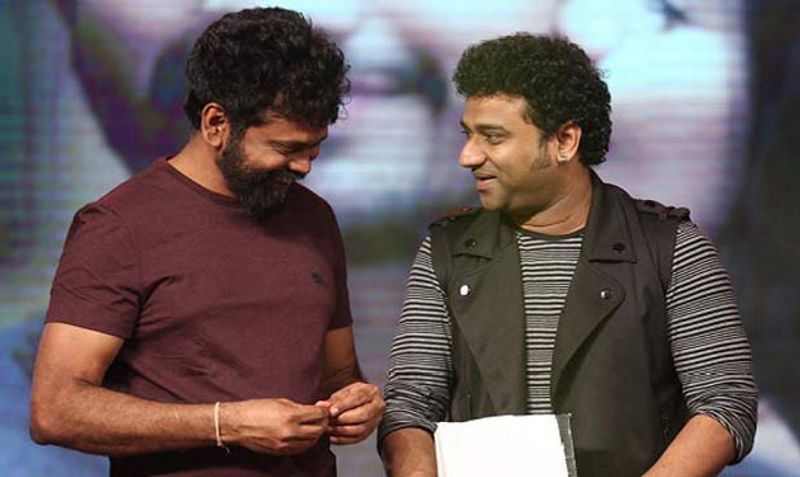 సుకుమార్ - దేవి శ్రీ ప్రసాద్: ఆర్య సినిమాతో మొదలైన ఈ కాంబో ఒక్కసారి కూడా బ్రేక్ తీసుకోలేదు. సినిమాల రిజల్ట్ ఎలా ఉన్న కూడా అన్ని మ్యూజికల్ హిట్స్ గా నిలిచాయి. భవిష్యత్తులో కూడా ఈ దర్శకుడు దేవిని వదిలేలా లేడు.