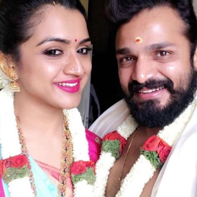 Actor Vijay Ragavendra wife Spandana love story photogallery