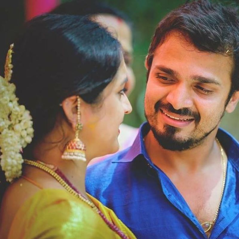 Actor Vijay Ragavendra wife Spandana love story photogallery