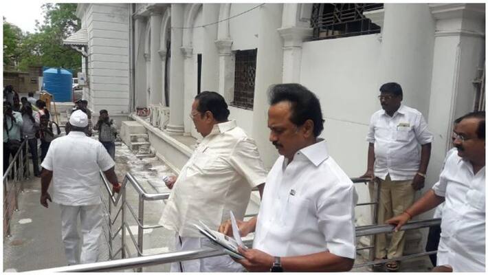 MK Stalin's walk in legal session MK Stalin's walk in legal session