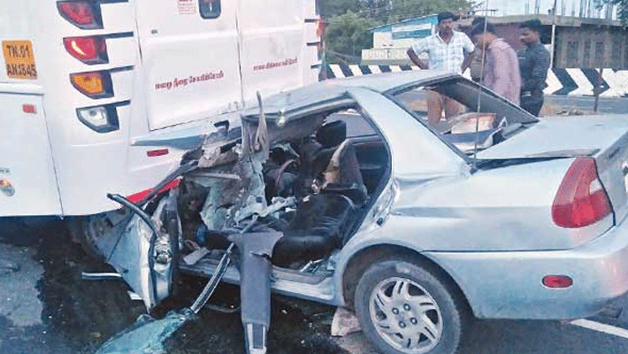 car accident...3 people dead car accident...3 people dead