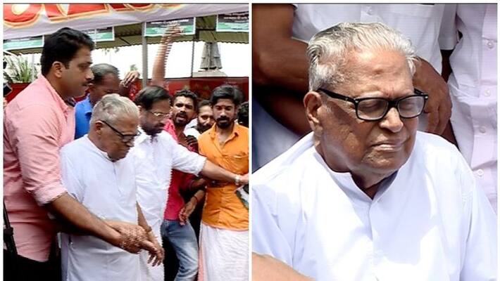 vs achuthanandan arrives at peringamala protest vs achuthanandan arrives at peringamala protest