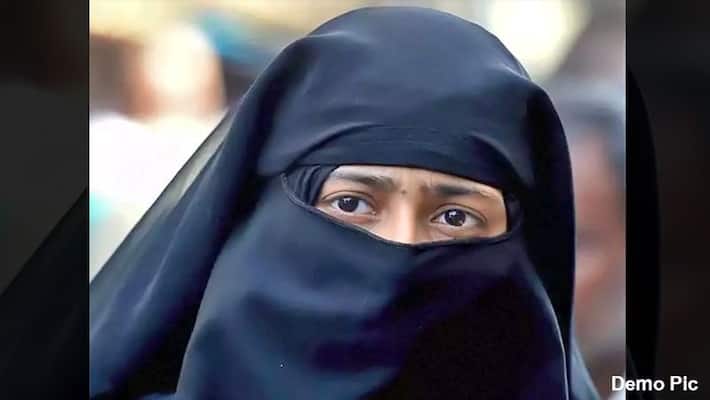 US Woman Abuses, Assaults Pune Doctor Wearing Burqa; Charged: Police US Woman Abuses, Assaults Pune Doctor Wearing Burqa; Charged: Police