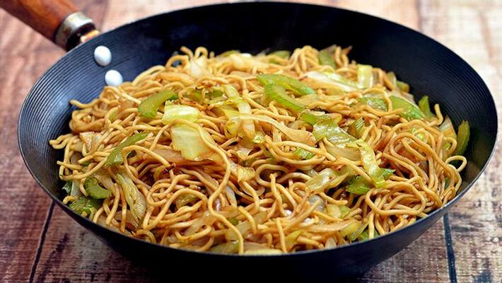 Kid's lungs got bursted after eating chowmein Kid's lungs got bursted after eating chowmein
