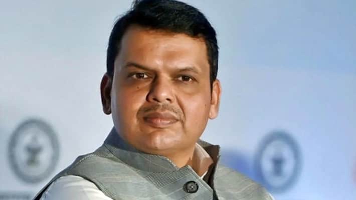 CM Devendra Fadanvis declared defaulter by BMC CM Devendra Fadanvis declared defaulter by BMC
