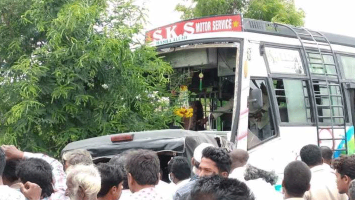 Karnataka road accident....12 people killed Karnataka road accident....12 people killed