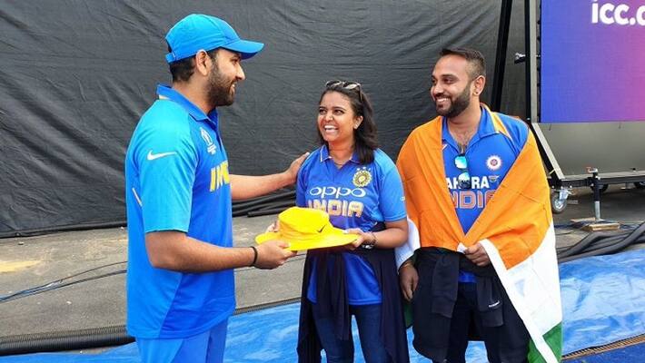 World Cup 2019 Rohit sharma present singed hat to fan hit by sixer World Cup 2019 Rohit sharma present singed hat to fan hit by sixer