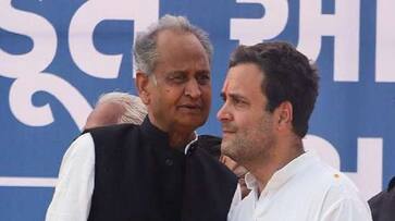 Congress leadership asked to ashok gehlot to stay in Delhi after meeting with Sonia Gandhi