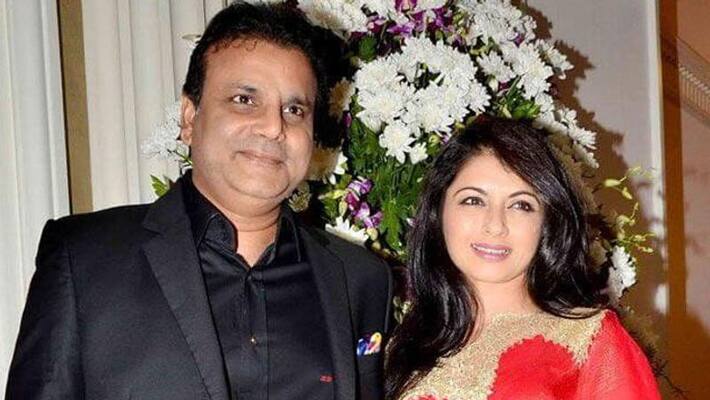 Bollywood Actress Bhagyashree husband Himalaya Dasani released on bail in alleged gambling racket Bollywood Actress Bhagyashree husband Himalaya Dasani released on bail in alleged gambling racket
