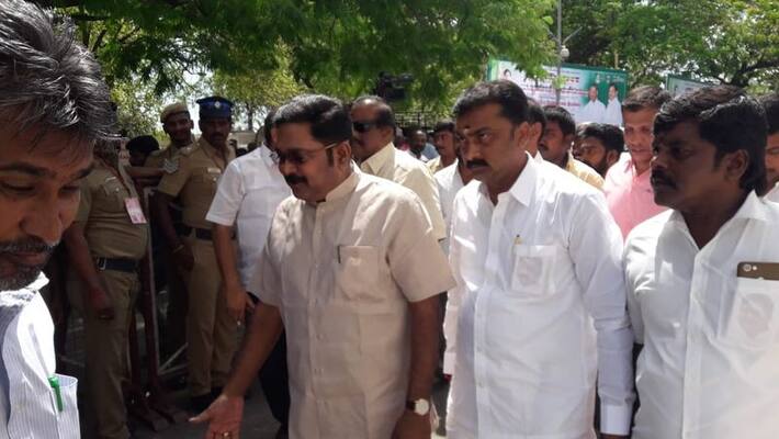 Dinakaran deal press reporter Dinakaran deal press reporter