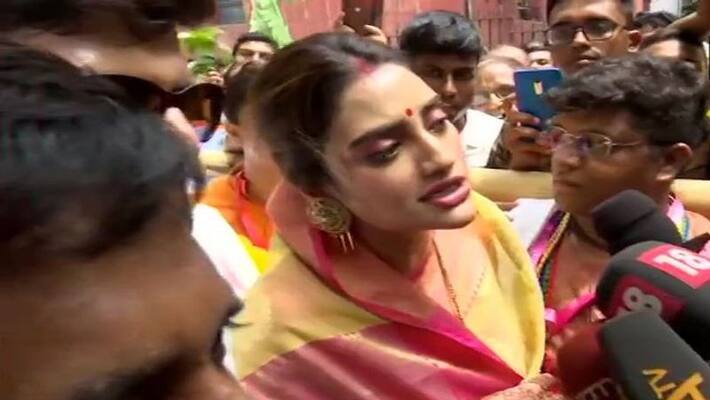 TMC MP Nusrat Jahan Attended Rath Yatra In Kolkata TMC MP Nusrat Jahan Attended Rath Yatra In Kolkata