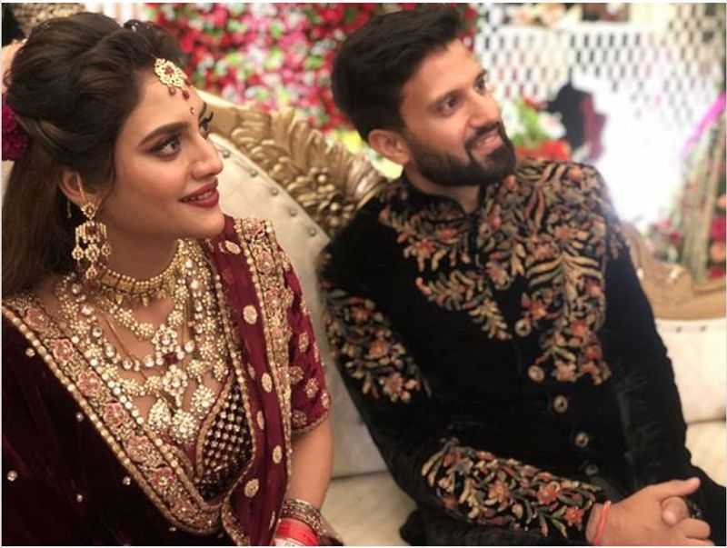 MP Nusrat Jahan & Nikhil Jain's Reception photos