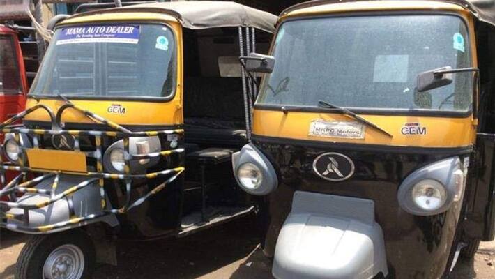 Auto Rickshaw drivers punished for denies passenger ride in Mumbai Auto Rickshaw drivers punished for denies passenger ride in Mumbai
