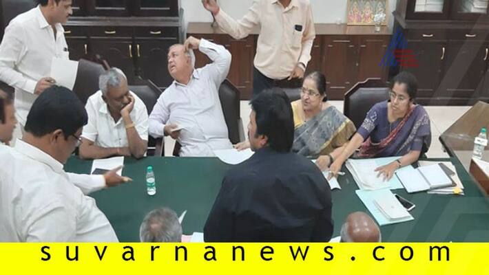 Congress MLA Tanveer Sait Slams Rebel MLAs who Submitted The resignation Congress MLA Tanveer Sait Slams Rebel MLAs who Submitted The resignation
