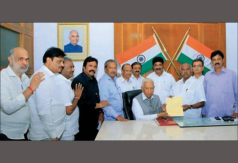 Karnataka crisis... kumarasamy Resignation cm post