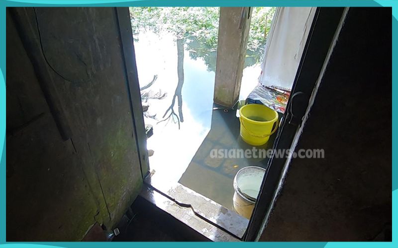 stream blocked for the road at tripunithura twenty families lives in danger situation