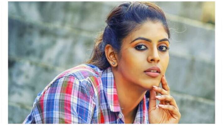 actress ineya dress removed in photo viral in social media actress ineya dress removed in photo viral in social media
