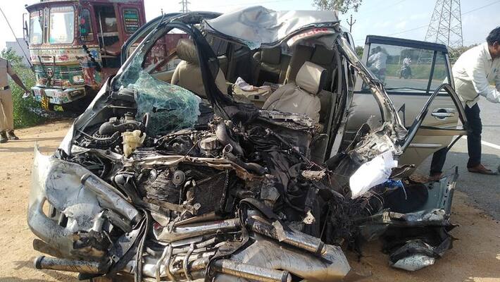 six killed in road accident in rangareddy district six killed in road accident in rangareddy district
