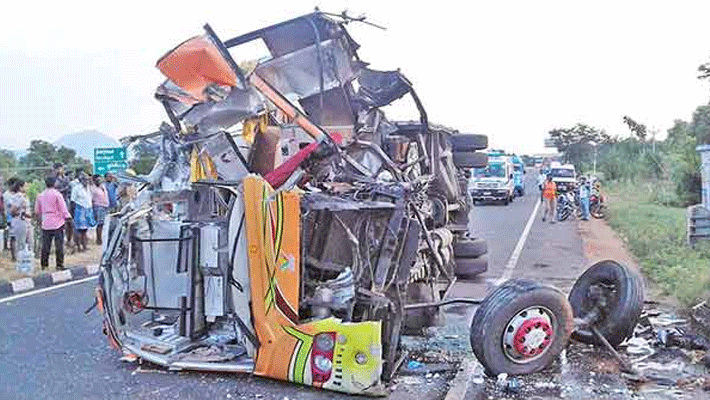 bus accident... one girl dead bus accident... one girl dead