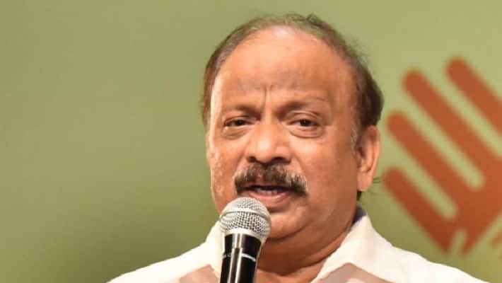 IMA scam: Suspended Congress leader Roshan Baig seeks 3 weeks to appear before SIT IMA scam: Suspended Congress leader Roshan Baig seeks 3 weeks to appear before SIT