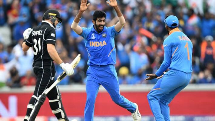 bumrah and bhuvneshwar kumar amazing start against new zealand in semi final bumrah and bhuvneshwar kumar amazing start against new zealand in semi final