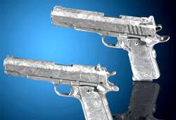 In america two pistols will be auctioned in crores
