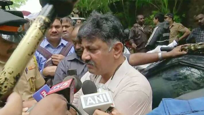 Karnataka: rebel mla reach supreme court, says Accused of deliberately delaying Karnataka: rebel mla reach supreme court, says Accused of deliberately delaying
