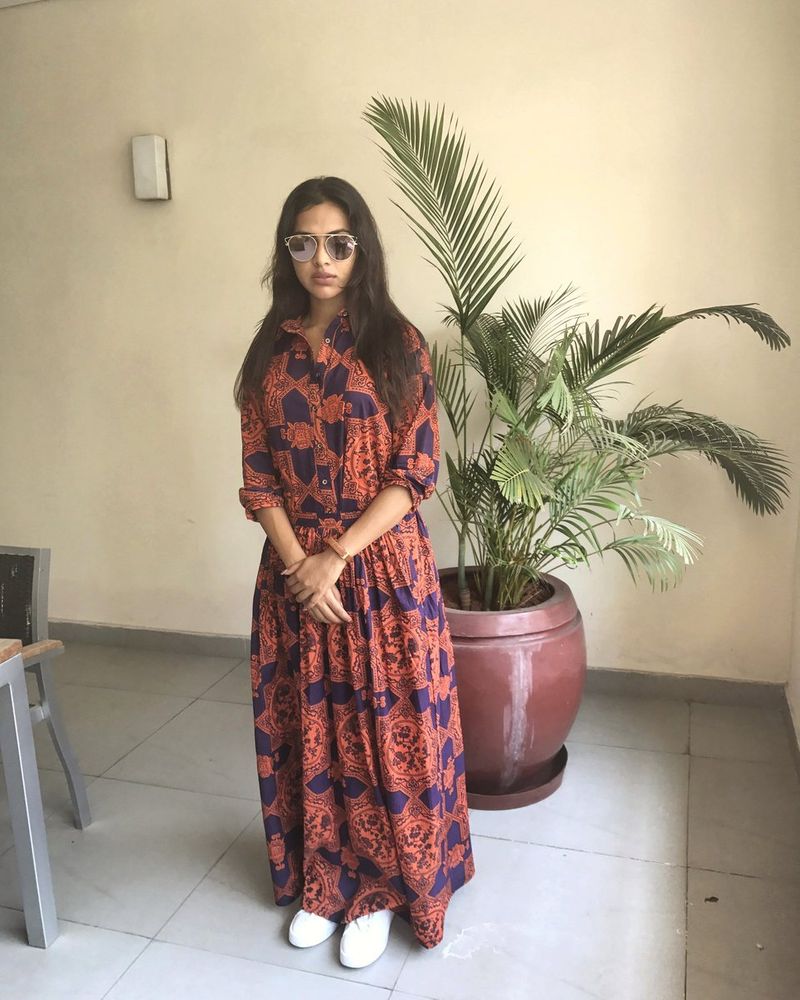 Actress Amalapal's Latest Hottest Photos ..!