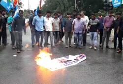 Karnataka crisis: DK Shivakumar supporters protest opposing treatment of Mumbai Police, BJP