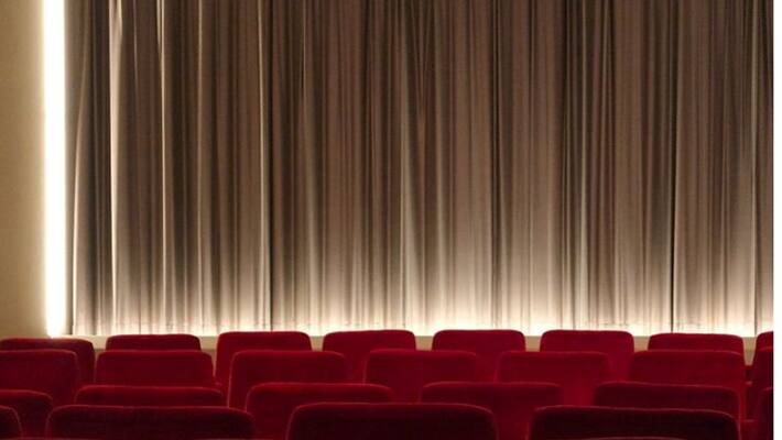 Cinema hall of two states closed to stop spreading coronavirus Cinema hall of two states closed to stop spreading coronavirus
