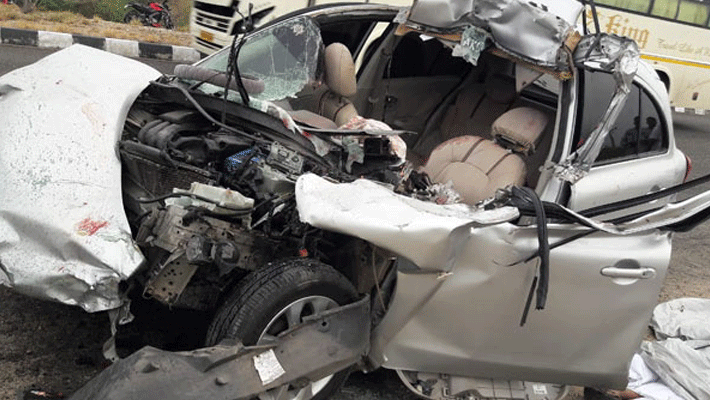 car accident...3 people kills car accident...3 people kills
