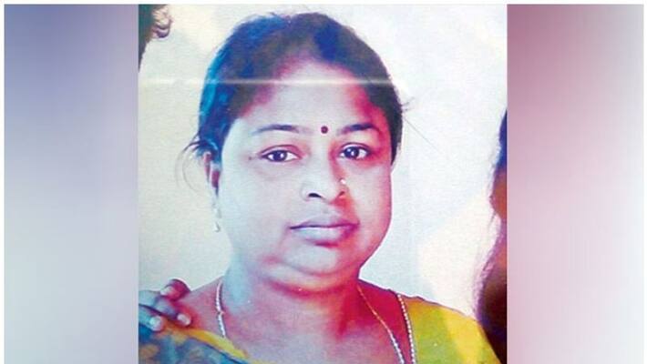 Massacre of the pmk women's team head Massacre of the pmk women's team head