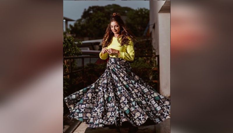 in this puja follow subhashree ganguly style statement bjc