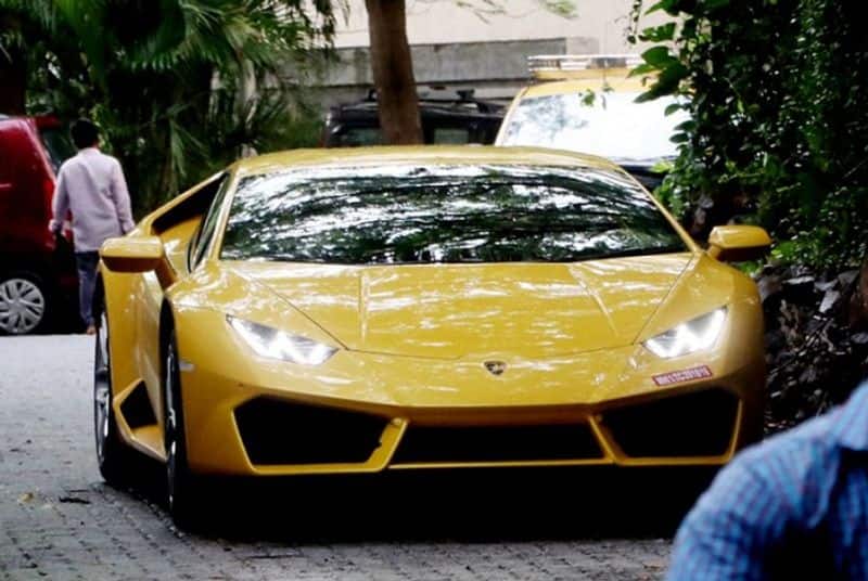 Bollywood star emraan hashmi buys new Lamborghini huracan car