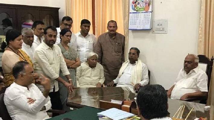 Rebel Congress Leaders Ramalinga Reddy Roshan Baig Come Back To Congress Rebel Congress Leaders Ramalinga Reddy Roshan Baig Come Back To Congress