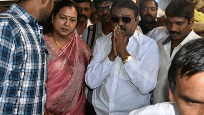 Athi Varadar visit...premalatha vijayakanth new plan Athi Varadar visit...premalatha vijayakanth new plan